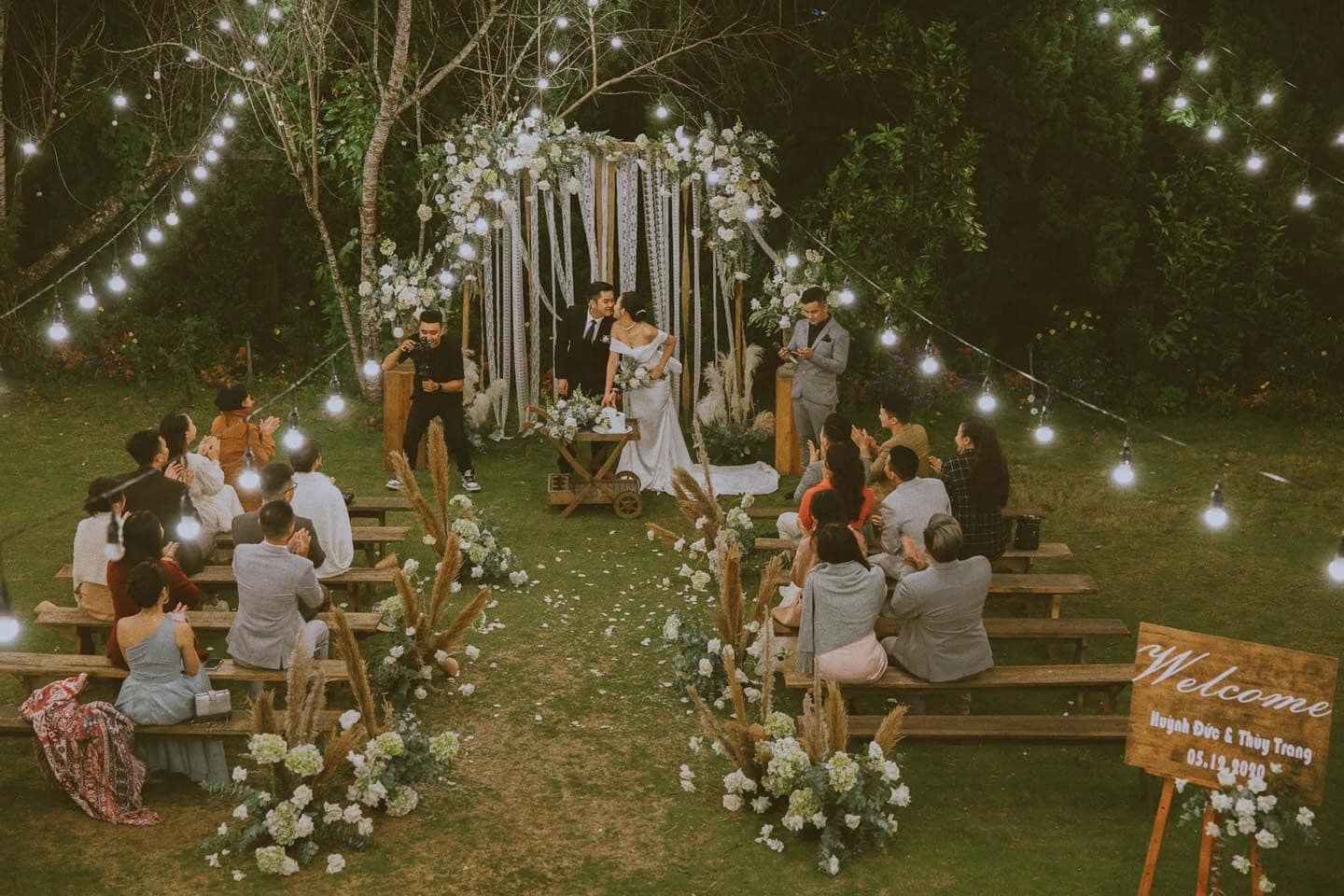 dam-cuoi-du-lich-05-smarttravel